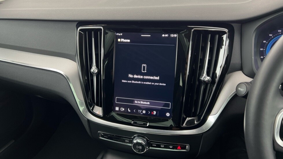 Used Volvo V60 2025 for sale - 77826410: Photo 44