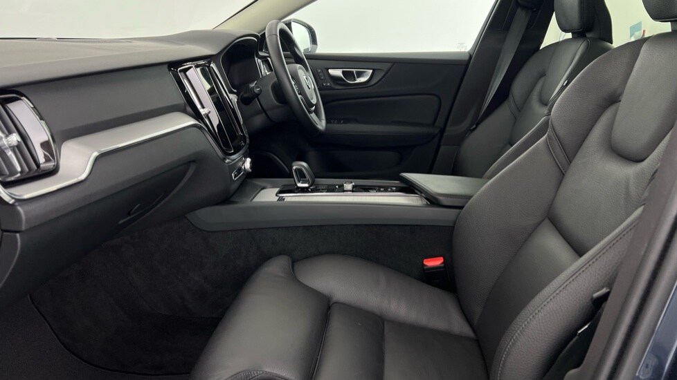 Used Volvo V60 2025 for sale - 77826410: Photo 61