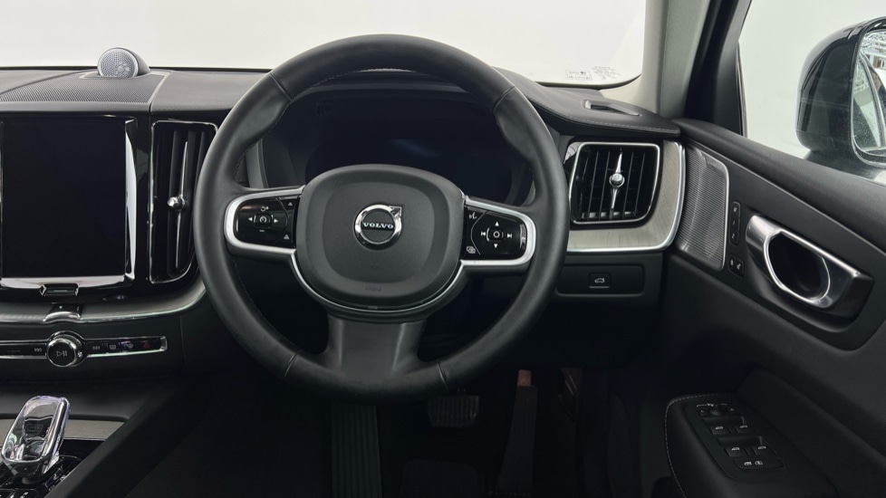 Used Volvo XC60 2025 for sale - 76563874: Photo 10