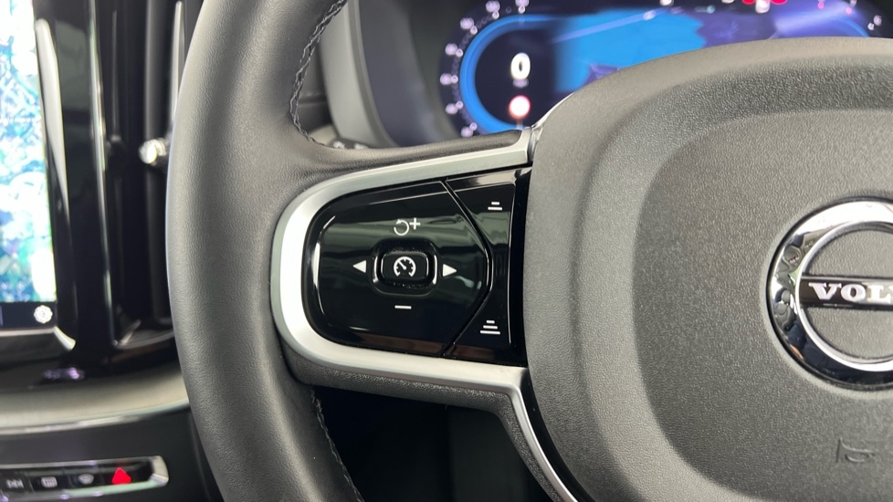 Used Volvo XC60 2025 for sale - 76563874: Photo 21