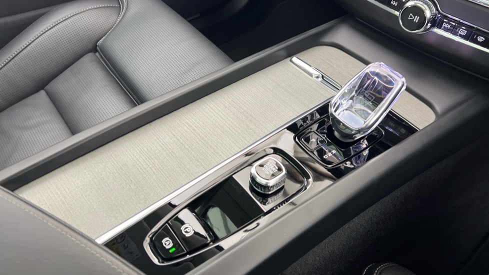 Used Volvo XC60 2025 for sale - 76563874: Photo 25