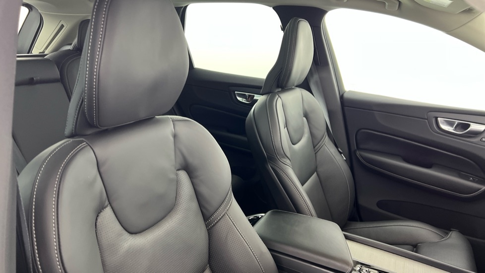 Used Volvo XC60 2025 for sale - 76563874: Photo 38