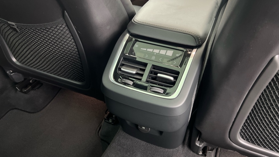 Used Volvo XC60 2025 for sale - 76563874: Photo 41