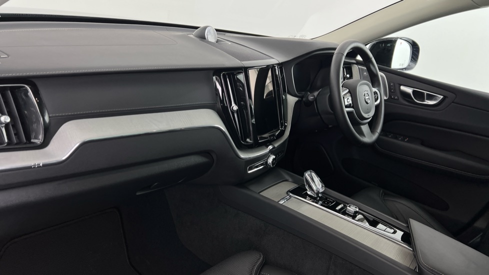Used Volvo XC60 2025 for sale - 76563874: Photo 60