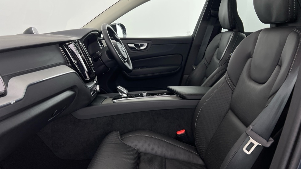 Used Volvo XC60 2025 for sale - 76563874: Photo 61