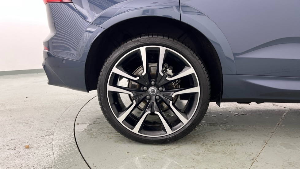 Used Volvo XC60 2025 for sale - 76563874: Photo 9