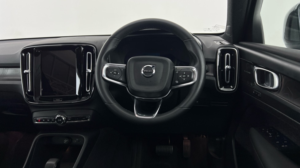 Used Volvo C40 2023 for sale - 77326319: Photo 10