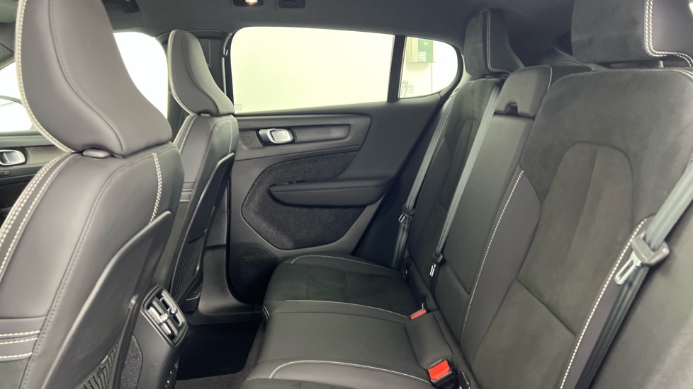 Used Volvo C40 2023 for sale - 77326319: Photo 31