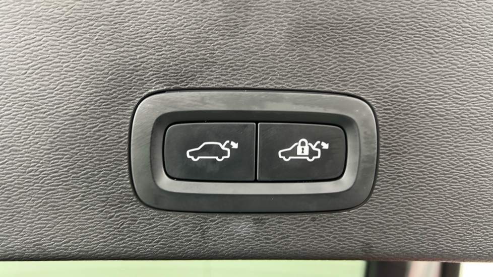 Used Volvo C40 2023 for sale - 77326319: Photo 33