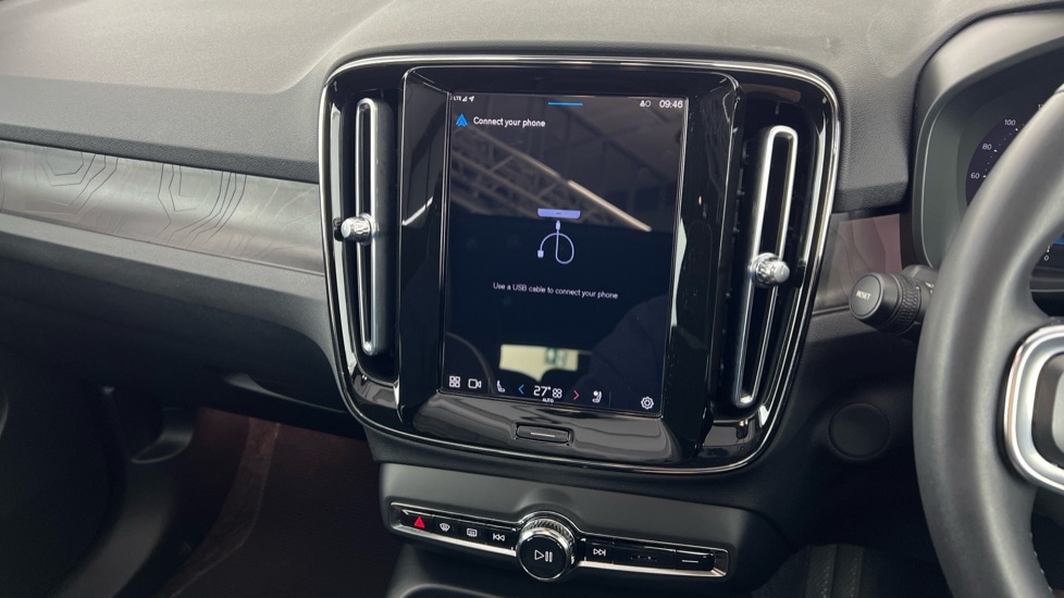 Used Volvo C40 2023 for sale - 77326319: Photo 44