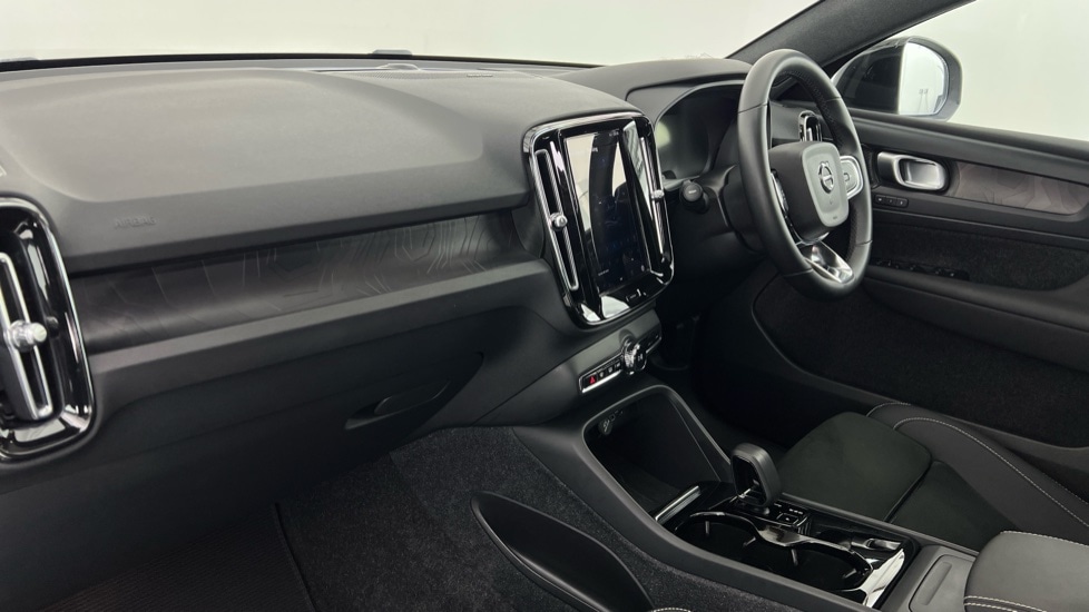 Used Volvo C40 2023 for sale - 77326319: Photo 59