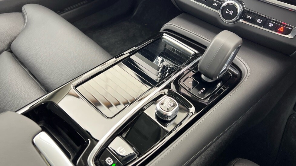 Used Volvo V90 2025 for sale - 76519405: Photo 25