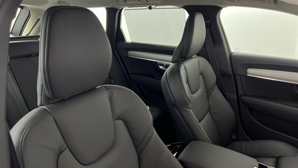 Used Volvo V90 2025 for sale - 76519405: Photo 31