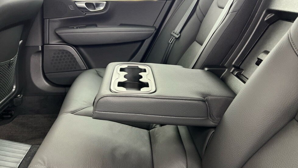 Used Volvo V90 2025 for sale - 76519405: Photo 34