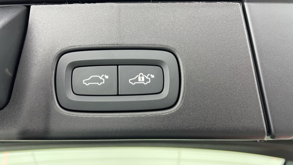 Used Volvo V90 2025 for sale - 76519405: Photo 35