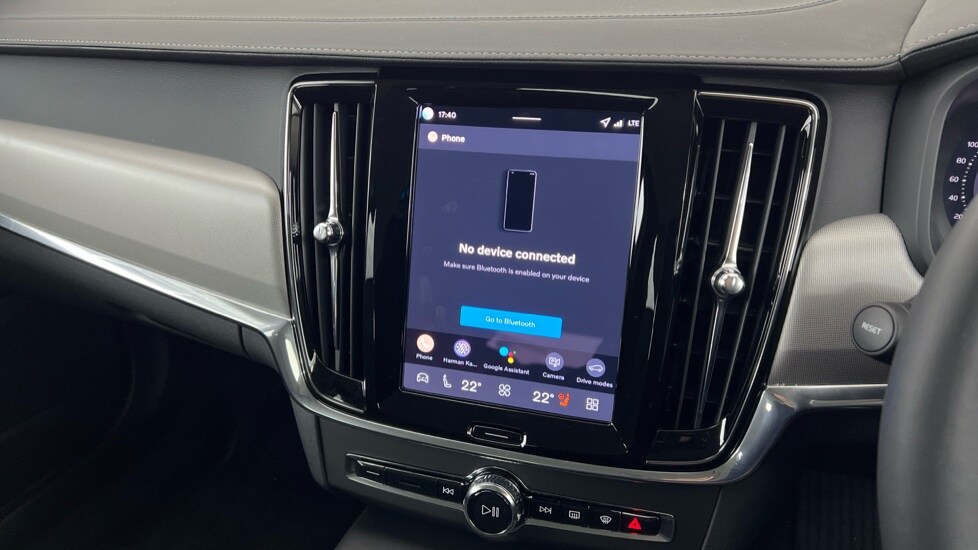 Used Volvo V90 2025 for sale - 76519405: Photo 43