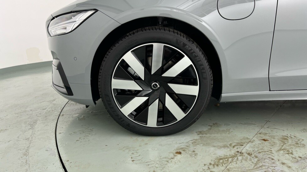 Used Volvo V90 2025 for sale - 76519405: Photo 63