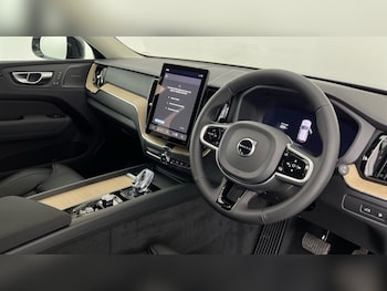 Used Volvo XC60 2026 for sale - 78302671: Photo