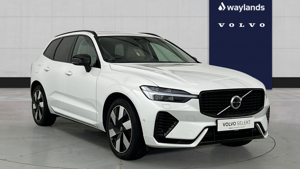 Used Volvo XC60 2023 for sale - 77971782: Photo 1