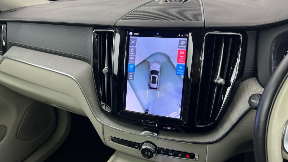 Used Volvo XC60 2023 for sale - 77971782: Photo 19