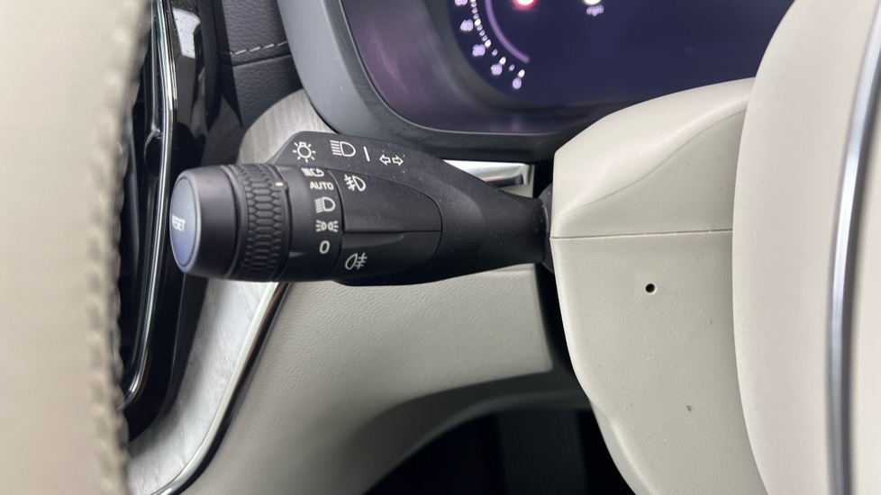 Used Volvo XC60 2023 for sale - 77971782: Photo 20