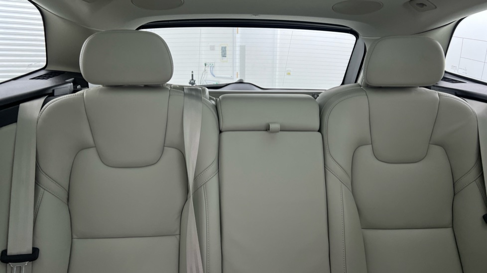 Used Volvo XC60 2023 for sale - 77971782: Photo 36