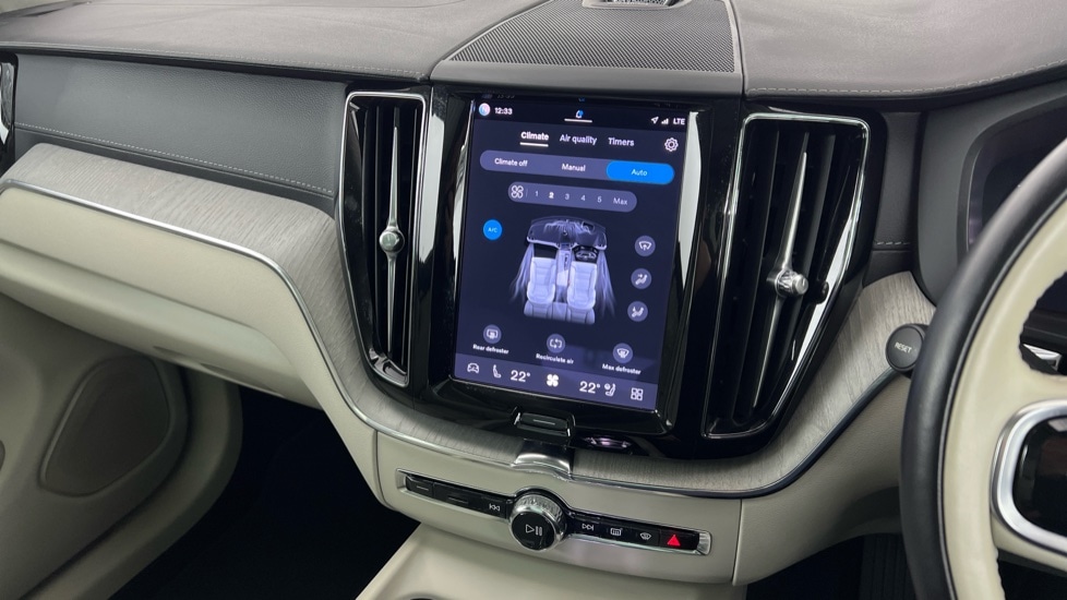 Used Volvo XC60 2023 for sale - 77971782: Photo 50