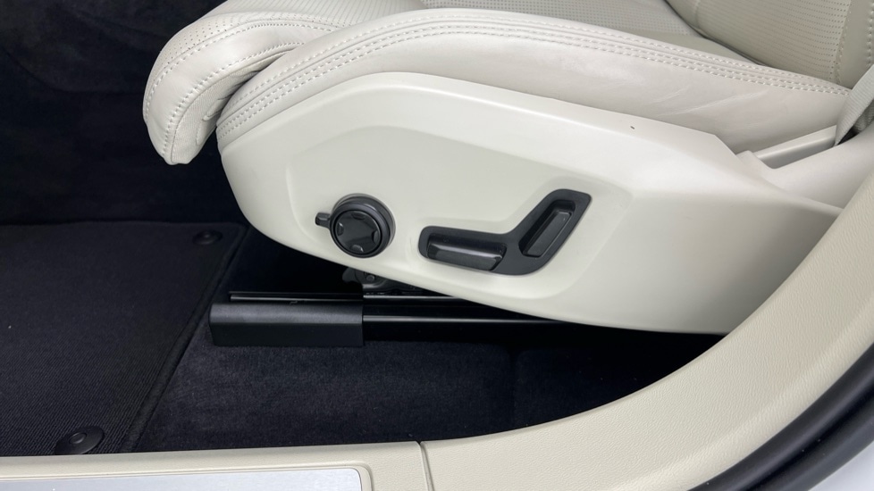 Used Volvo XC60 2023 for sale - 77971782: Photo 66