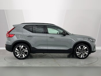 Used Volvo XC40 2025 for sale - 77959913: Photo