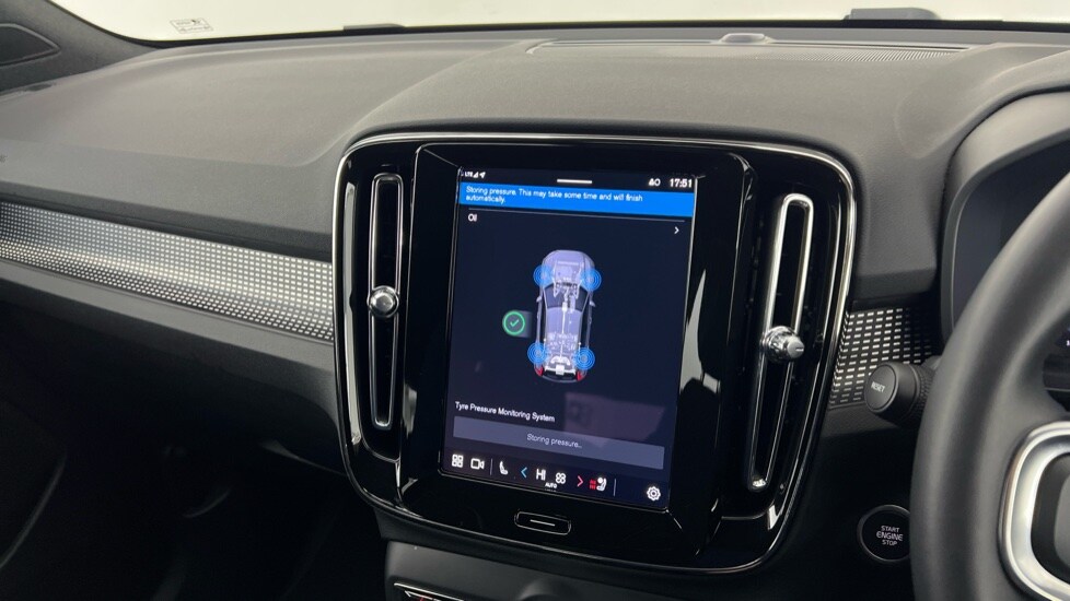 Used Volvo XC40 2025 for sale - 77480230: Photo 14