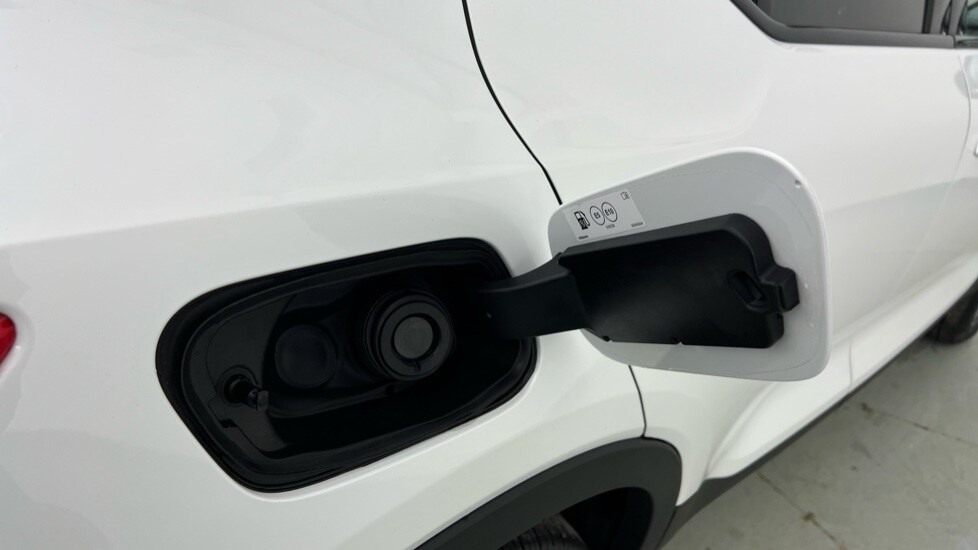 Used Volvo XC40 2025 for sale - 77480230: Photo 16