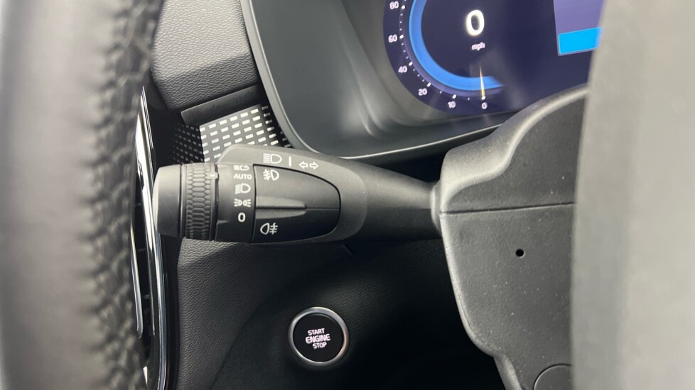 Used Volvo XC40 2025 for sale - 77480230: Photo 20