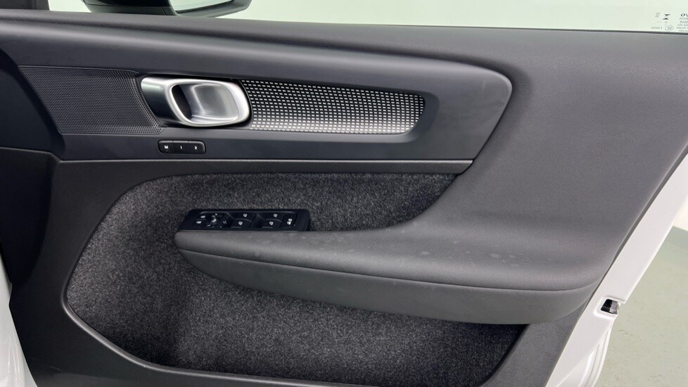 Used Volvo XC40 2025 for sale - 77480230: Photo 29