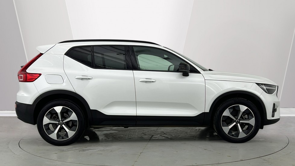 Used Volvo XC40 2025 for sale - 77480230: Photo 3