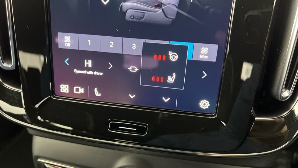 Used Volvo XC40 2025 for sale - 77480230: Photo 49