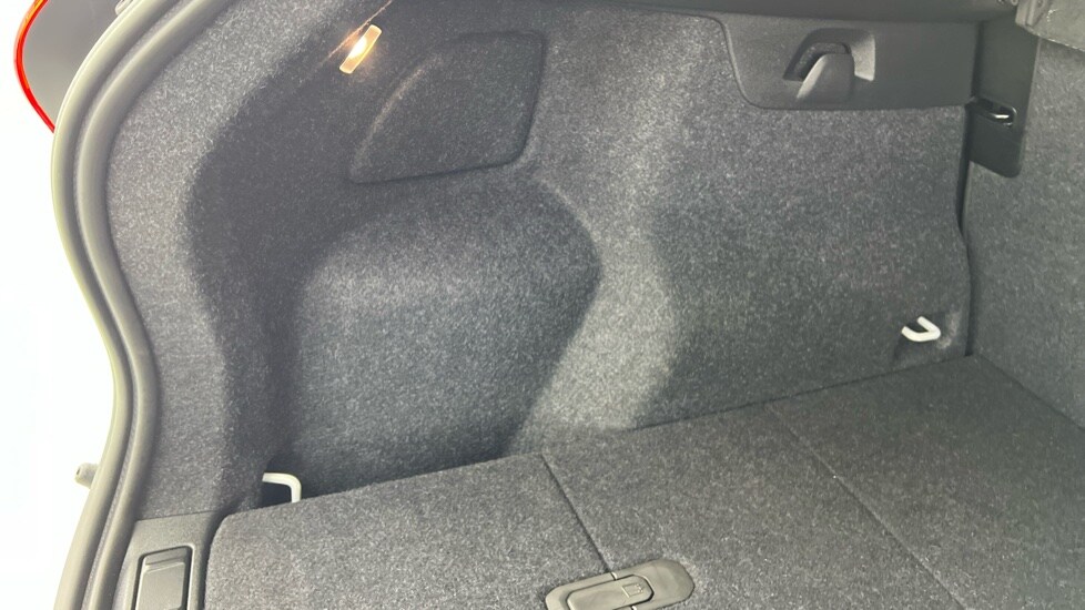 Used Volvo XC40 2025 for sale - 77480230: Photo 59