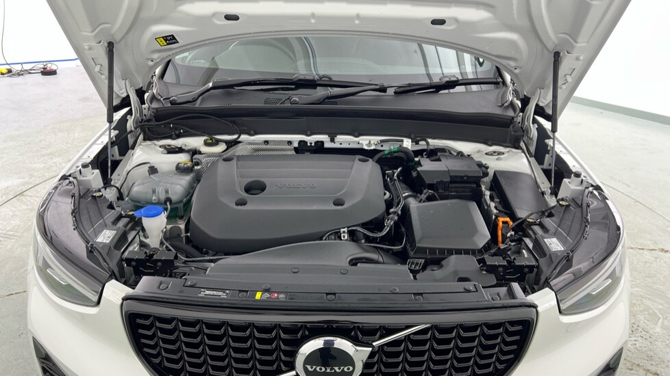 Used Volvo XC40 2025 for sale - 77480230: Photo 64