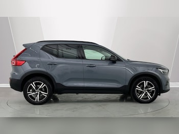 Used Volvo XC40 2023 for sale - 76921944: Photo
