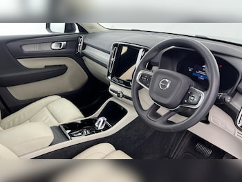 Used Volvo XC40 2022 for sale - 77261627: Photo