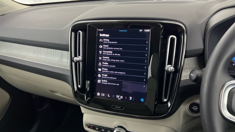 Used Volvo XC40 2024 for sale - 77413835: Photo 17