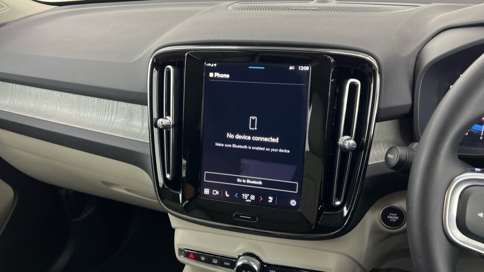 Used Volvo XC40 2024 for sale - 77413835: Photo 43