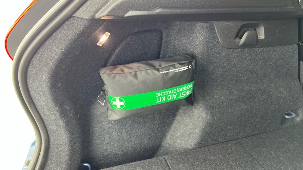 Used Volvo XC40 2024 for sale - 77413835: Photo 55