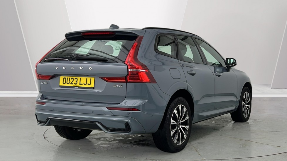 Used Volvo XC60 2023 for sale - 77795162: Photo 2