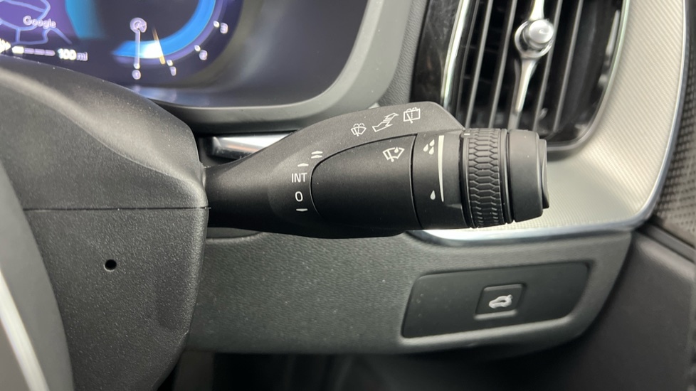 Used Volvo XC60 2023 for sale - 77795162: Photo 23