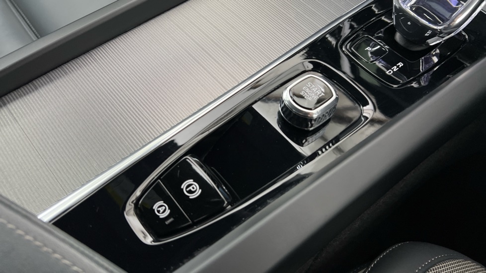 Used Volvo XC60 2023 for sale - 77795162: Photo 27