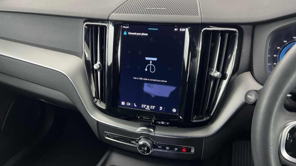 Used Volvo XC60 2023 for sale - 77795162: Photo 45