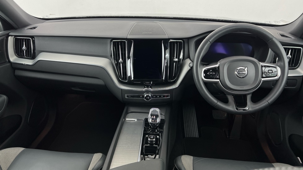 Used Volvo XC60 2023 for sale - 77795162: Photo 5