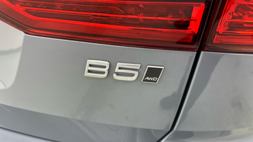 Used Volvo XC60 2023 for sale - 77795162: Photo 55