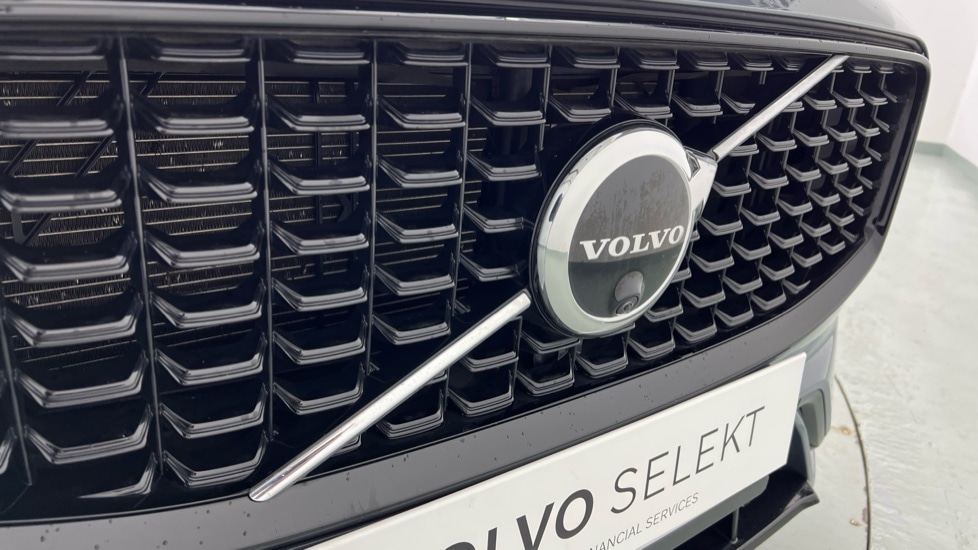 Used Volvo XC60 2023 for sale - 77795162: Photo 65