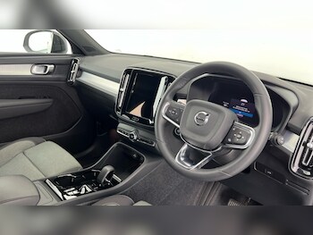 Used Volvo XC40 2023 for sale - 78450175: Photo